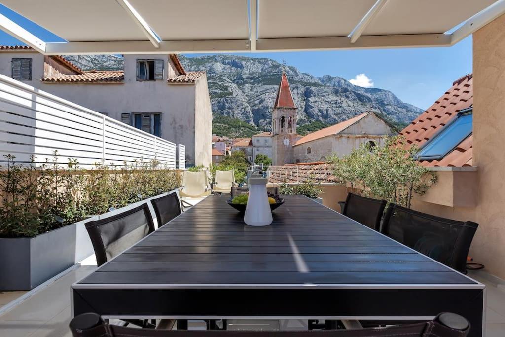 The Square Makarska, Lux App In The Heart Of The City Buitenkant foto