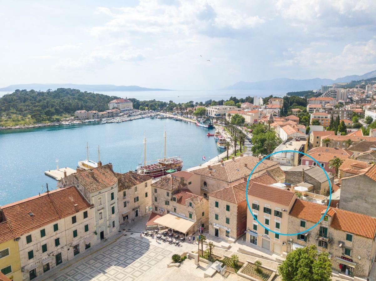 The Square Makarska, Lux App In The Heart Of The City Buitenkant foto