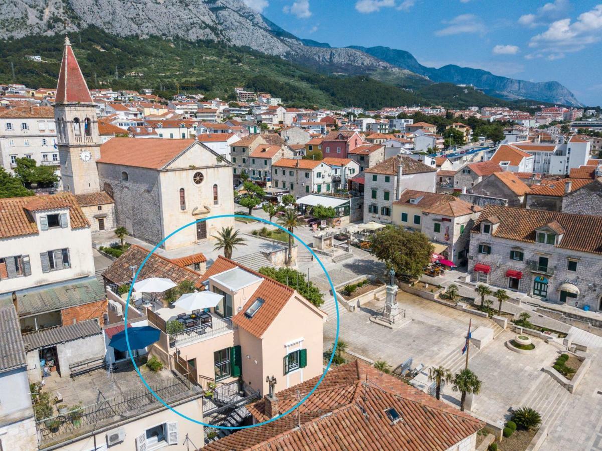The Square Makarska, Lux App In The Heart Of The City Buitenkant foto
